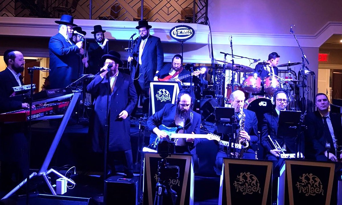 Spectacular night in The Palace with <a href="/DaskalShloime/">Shloime Daskal</a>  &amp; <a href="/Mezamrimchoir/">Mezamrim Choir</a>