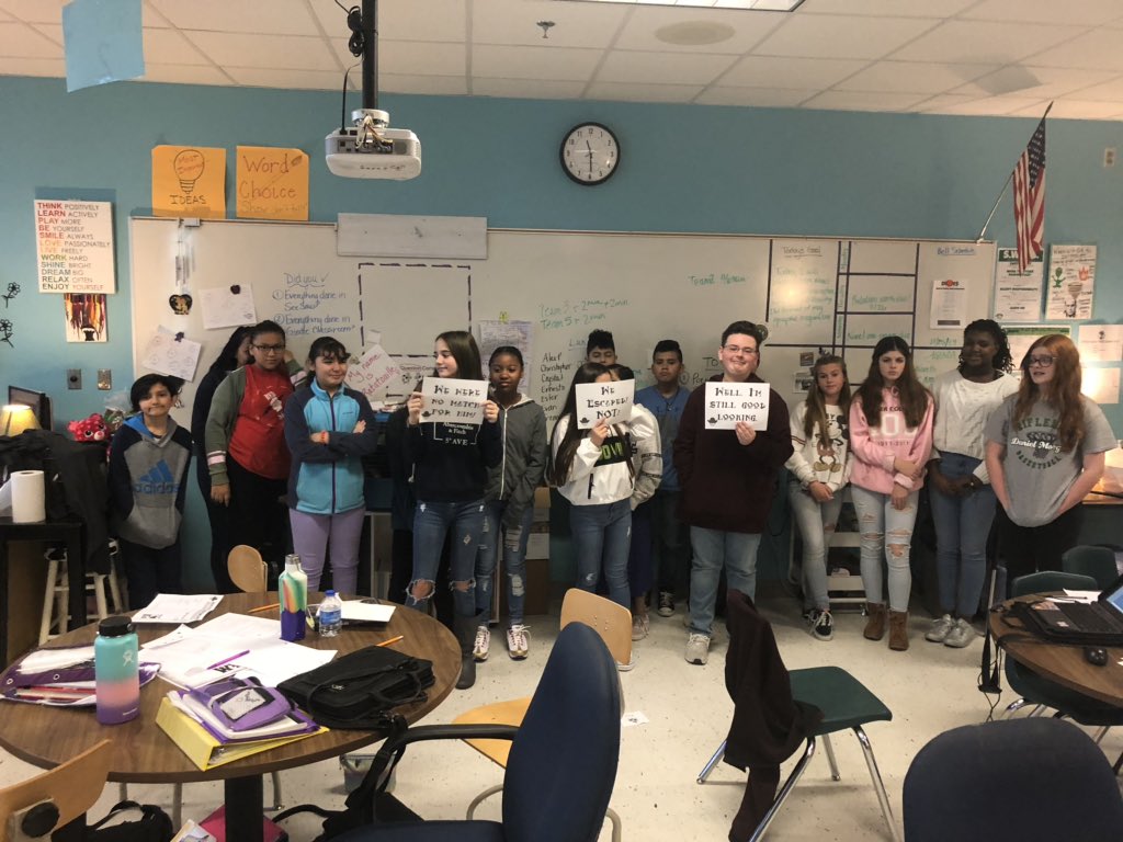 bookdragon1971's tweet photo. What do you do the last day before Thanksgiving? In Room 156 we take on an escape room challenge! #wecantwaittotryanother #escaperoom #analogiesarehard #engagedandlearning https://t.co/WwVrtp3Eg4