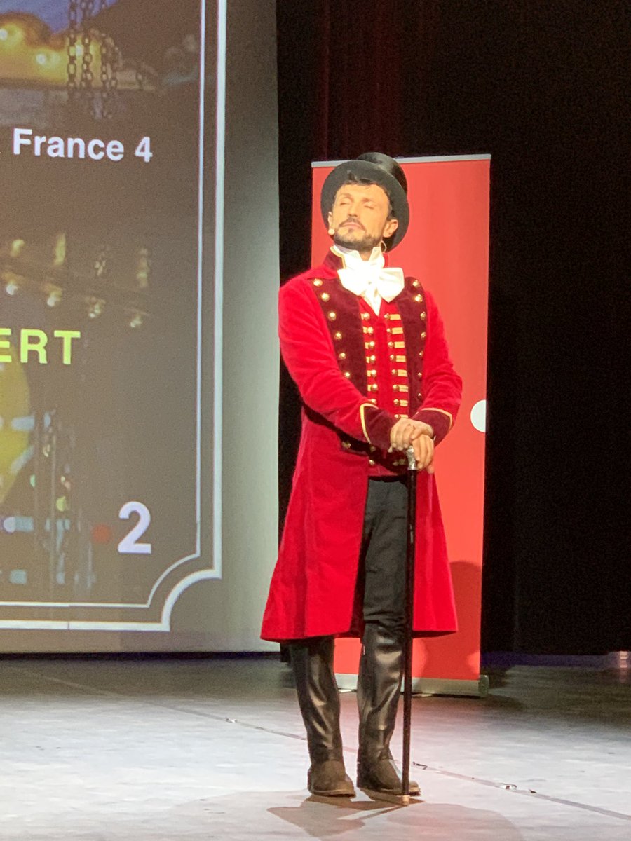 Deux ans de travail ont été nécessaires à l’élaboration de #BoyardLand par <a href="/Alpfr/">ALPfr</a> pour @France2tv. On retrouve les codes et la mythologie de #FortBoyard mais dans un univers nouveau à la Tim Burton, qui s’appuie sur l’imaginaire collectif du parc d’attractions. C’est très réussi!