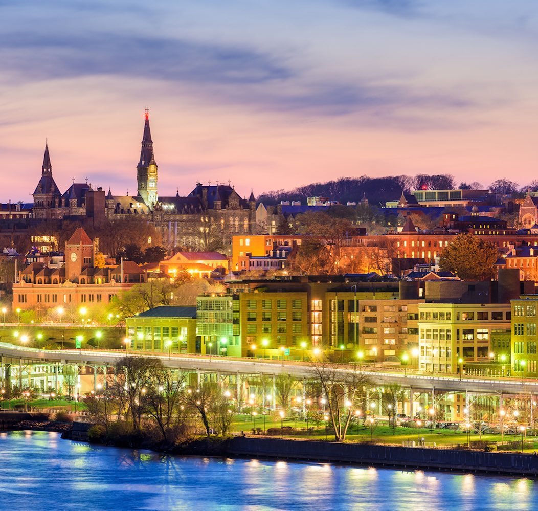 Driving to Georgetown? Use the code ‘THANKS10%’ when you book your parking spot to get 10% off all evening and weekend parking. Reservations must be made before December 1 but can be used for any date through the New Year! bit.ly/35BM0mb 📷via IGer: <a href="/thegenaugroup/">The Genau Group</a>