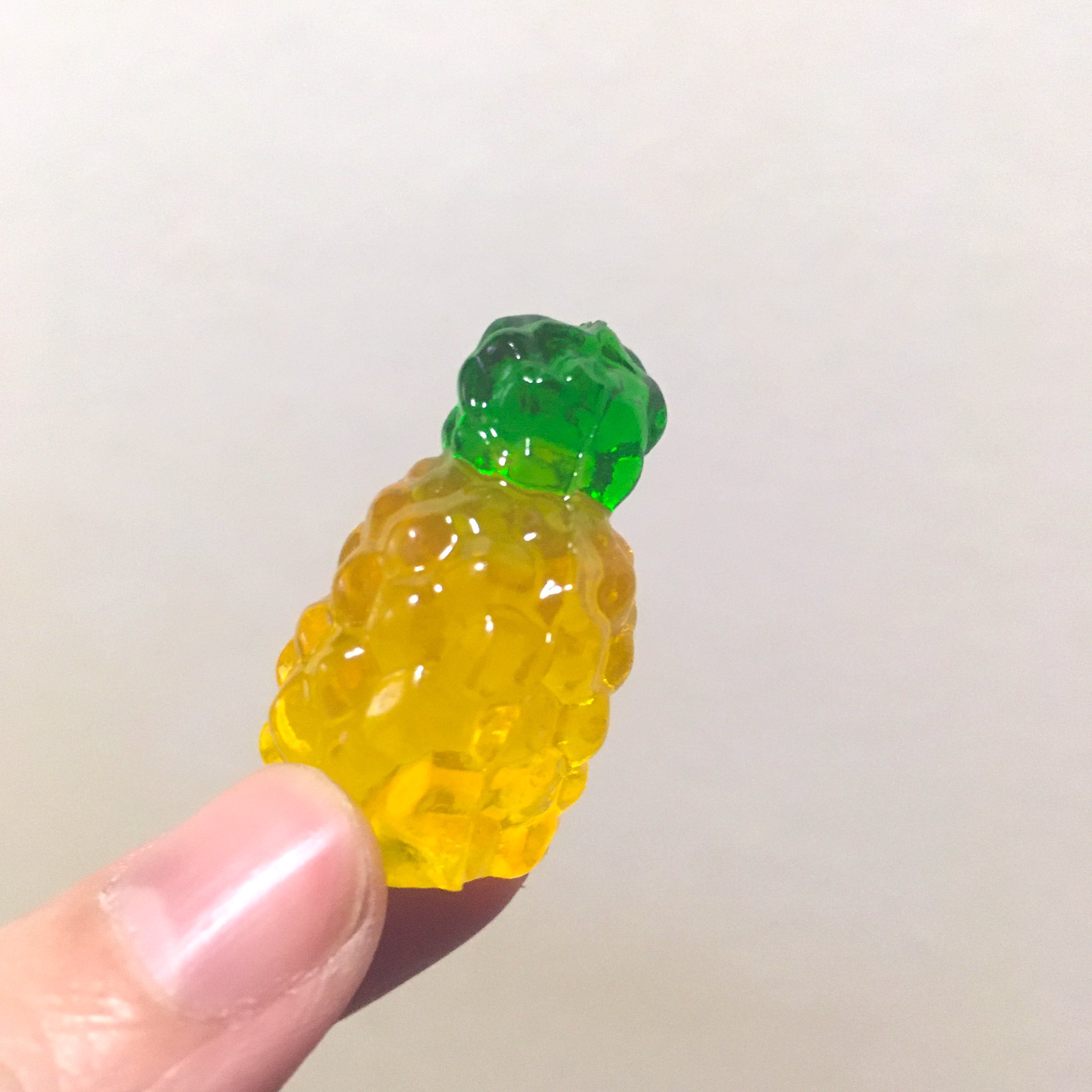 木村梨恵子 ねぇ 可愛い グミにも新しい時代が グミ並べて飾りたくなったの初めて 4dフルーツグミ T Co Buqzv2qrf6 Twitter