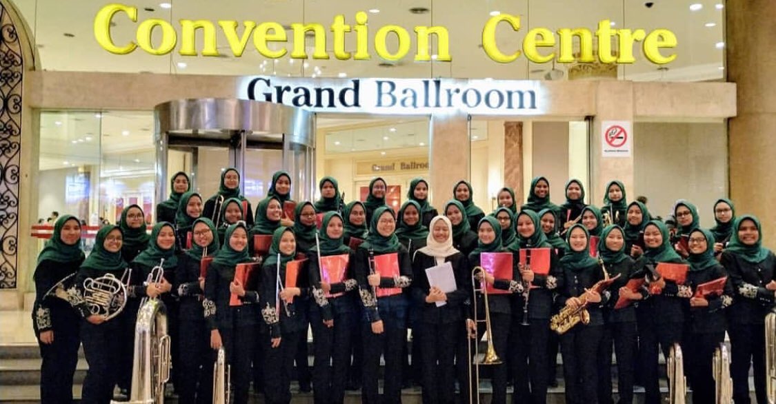 tunfatimahbb's tweet photo. #MIMAF
#MIMAF2019
#tfwo
#tfbb
#stfjb
#spiritsolidsmart https://t.co/rJSFUTKxsp