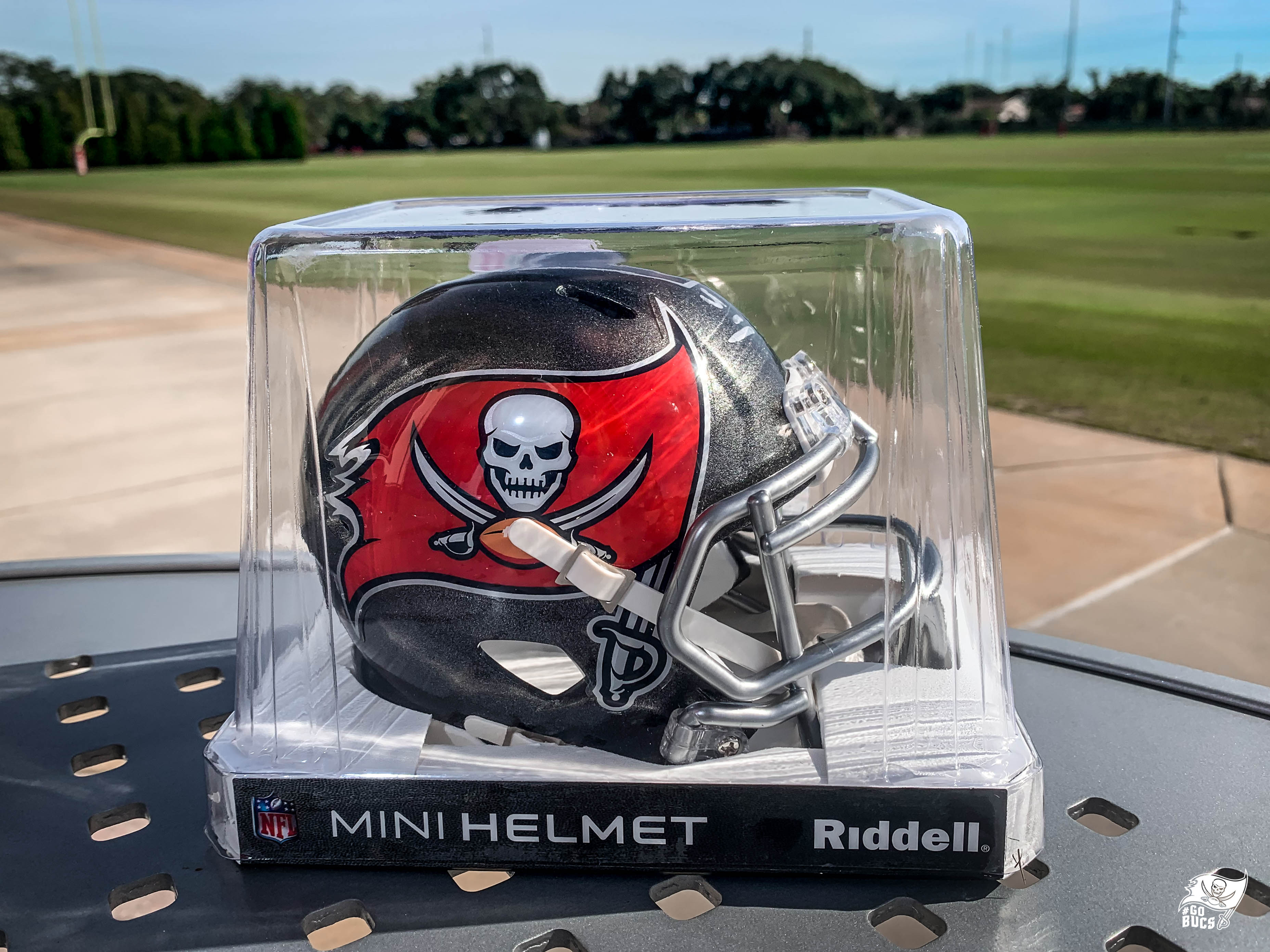 Buccaneers sales helmet 2019