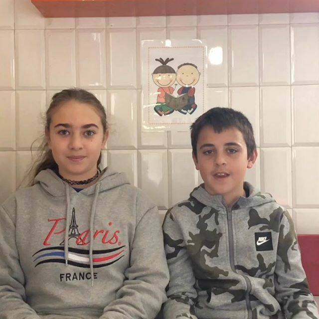 #6Bmalagrida1920 Bona tarda llaminers i llamineres!😋 Demà a dos quarts de 5 els nens i nenes de 6èB serem a l’entrada de l’escola tot venent coques, pastissos, braçalets i... ULL! Hi haurà una sorpresa!🥳
Us esperem amb moltes ganes!!!👏🏻#malagrida #co… ift.tt/2pXvm1p