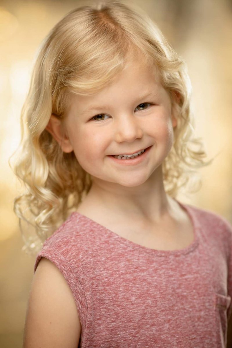 Humongous congratulations to Spotlight MK pupils Phoebe and Zach who have been cast in a HUGE US advertising campaign. We are soooòo proud of you! I can't wait to see you both in action 👏🌟🎉💚 #spotlightfamily #starsoftomorrow