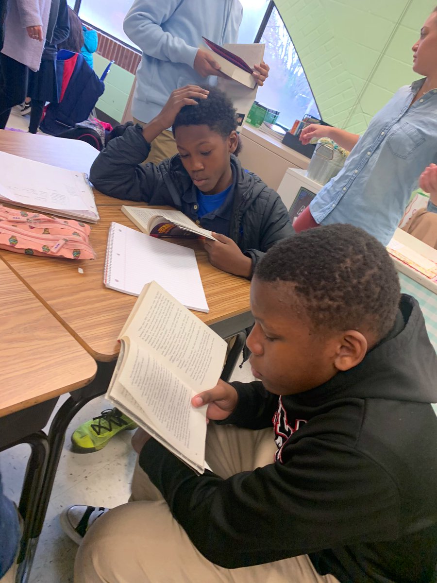 msclough4's tweet photo. thank you to @Ms_Barillari and her 7th graders for doing reading buddies to help us meet our goal of 100 books for November! @MargaretBrent53 @BaltCitySchools https://t.co/4WE8OxhpFd