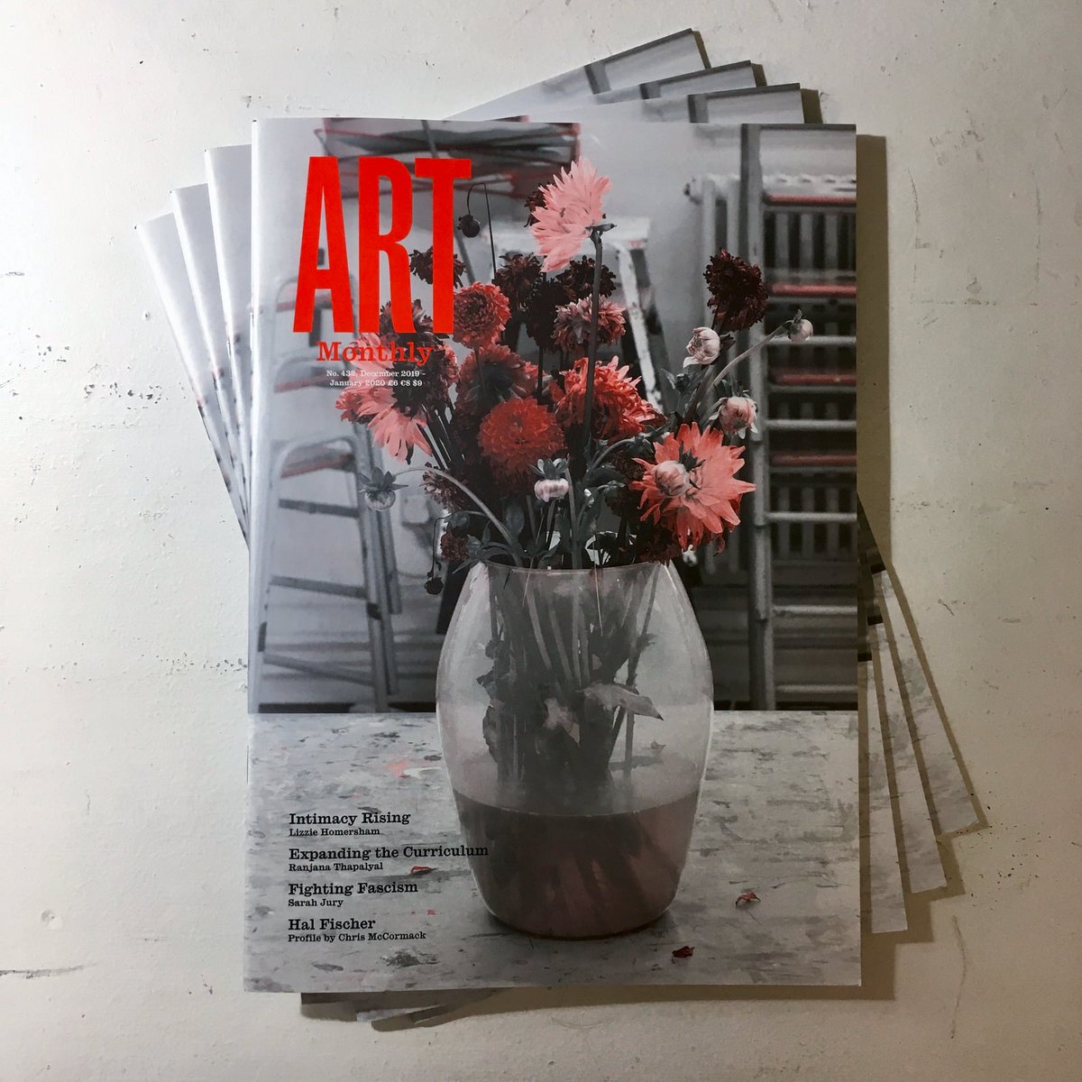 ArtMonthly's tweet photo. Art Monthly Dec-Jan:
• Intimacy Rising by Lizzie Homersham
• Expanding the Curriculum by Ranjana Thapalyal
• Fighting Fascism by Sarah Jury
• Hal Fischer profile by Chris McCormack
• plus news, views, reviews and more …
https://t.co/kfehDtsc6c https://t.co/nDtulv6hyv