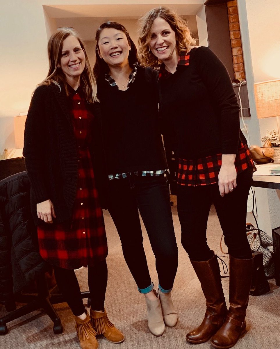 Great minds think alike! 😎
Misty Yopp, Aline Gale, and Angie Spellman
#officetwinning #remaxconnections #makingtheconnection