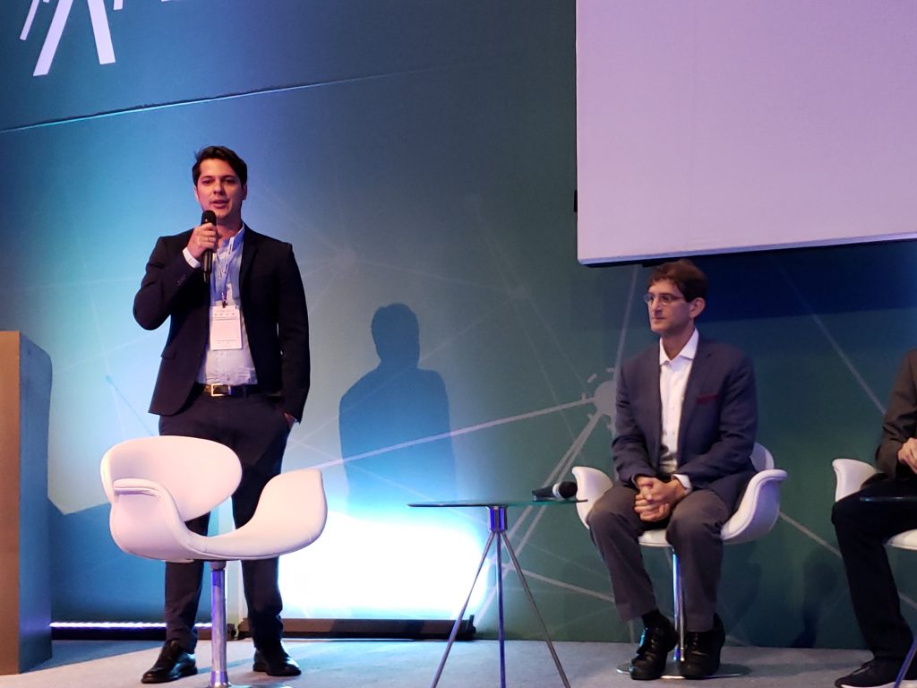 Syntonicinc's tweet photo. “It's a relaunch of the platform. We used this app during the 2018 World Cup....[where] the app generated a 19.2% increase in revenue and 29% increase in media channel conversion." #futebol #soccer ⚽️ #futurecom @FOXSoccer @FoxSportsLat @MEF @valterwolf 
https://t.co/7qKOx0VjxT https://t.co/3kjRLWNv9f