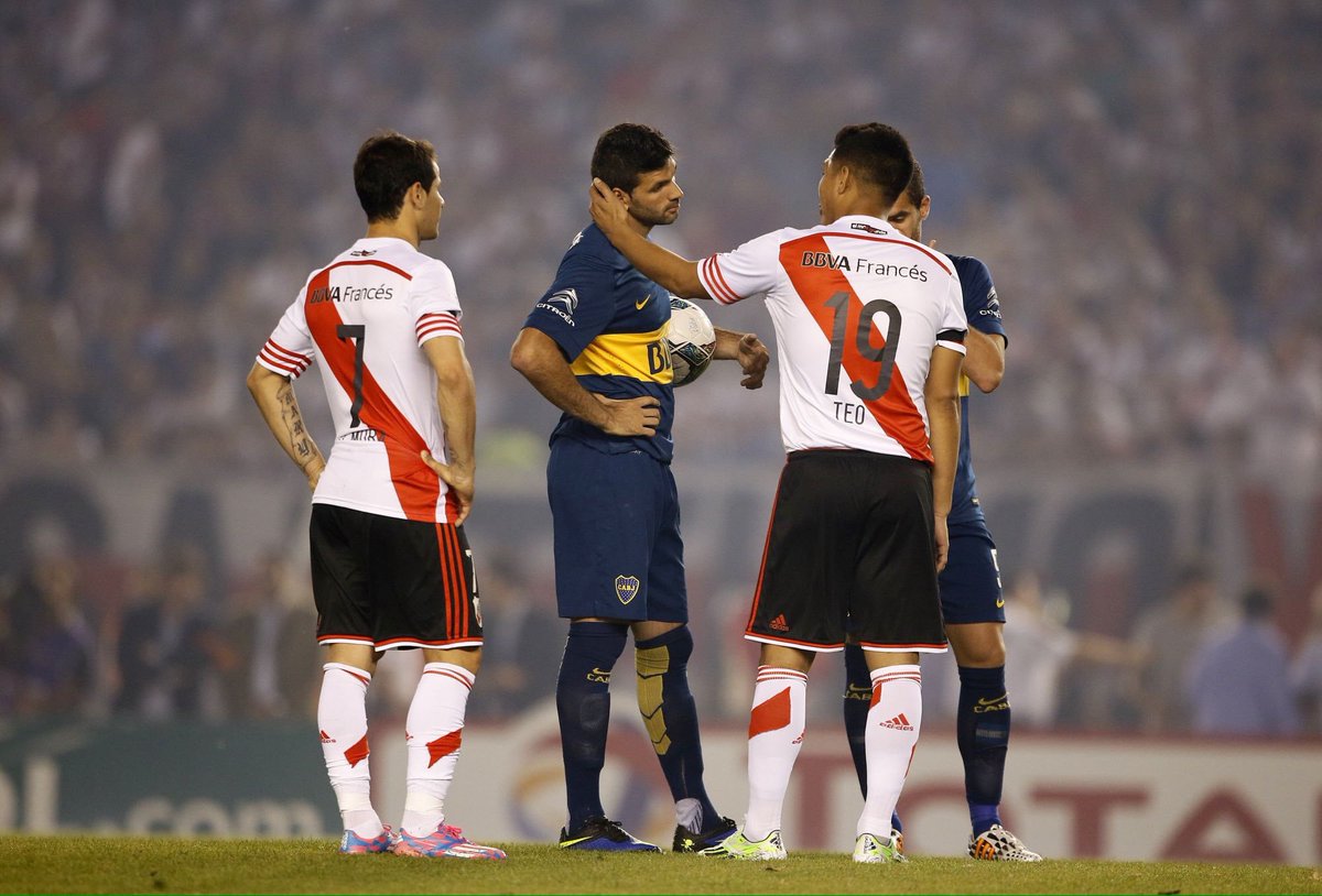 - "Tranquilo, no pasa nada. No te imaginas lo que se viene en estos años. Los vamos a eliminar de Libertadores 2015, les vamos a ganar una final en Mendoza, una final de Libertadores, y los vamos a eliminar de nuevo en semis de copa. Lo tuyo va a ser una boludez, Parapam".