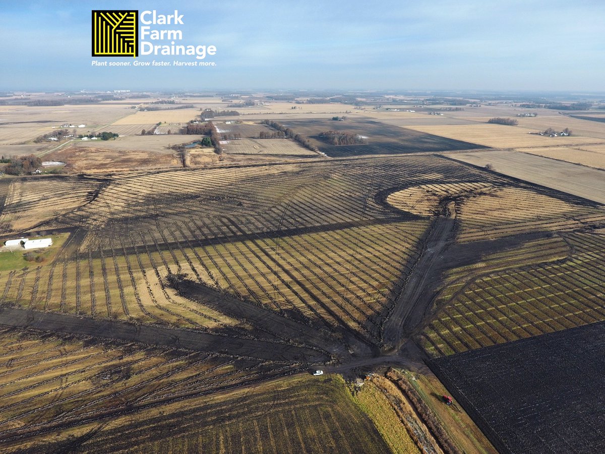 ClarkFarmDrain's tweet photo. Great day for #TileDrainage
#Tile19 #Agriculture #Farming https://t.co/cPSpGnkPAU