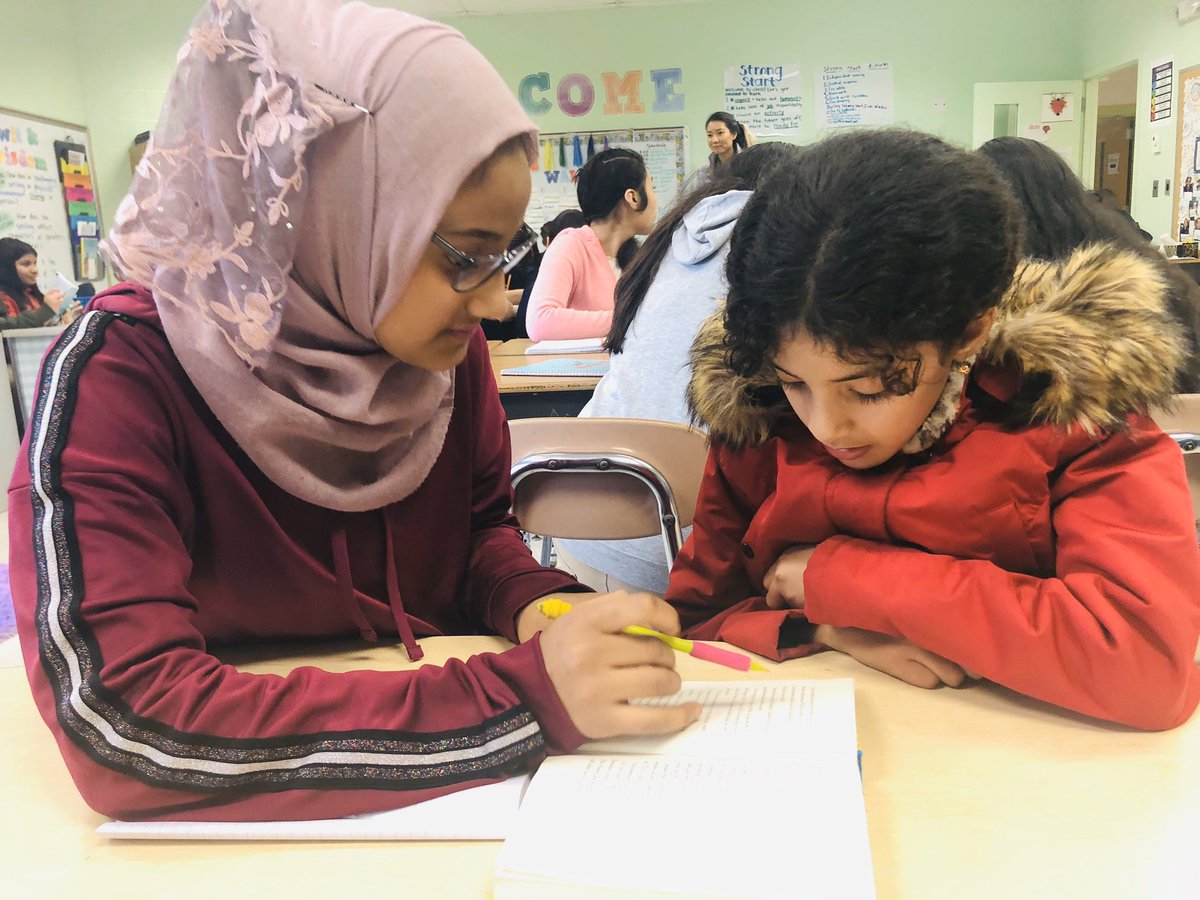Ms_Barillari's tweet photo. 7th graders @MargaretBrent53 💛 their reading buddies, and I love watching fluency practice &amp; cooperative skill building in action! We can’t wait for our next reading session with @msclough4 and the 4th grade! @BaltCitySchools https://t.co/lHai7JeFqh