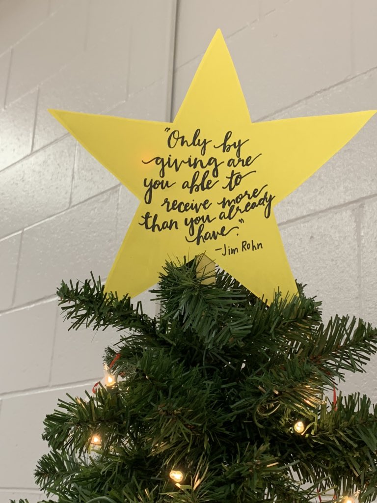 ‘Tis the season...the Giving Tree is up and the tags are going fast! #givingtree #salkstrong #KindnessMatters <a href="/OB_JSMS_Rezes/">William Rezes</a> <a href="/OB_VP_Lynch/">Mr. Lynch</a> <a href="/tbarrettob/">Tricia Barrett</a> @OBSupCittadino