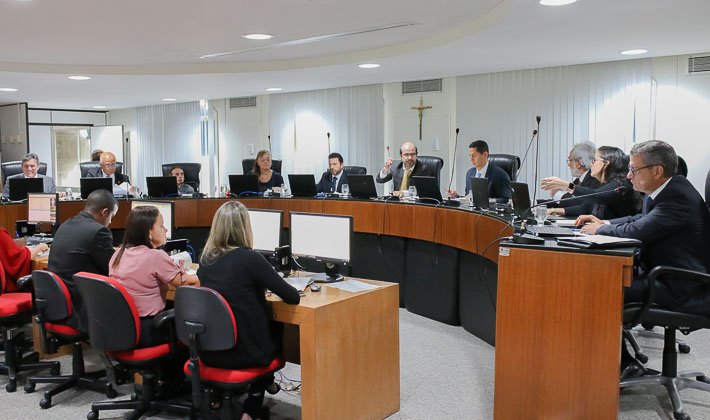 TCEBAOFICIAL's tweet photo. Plenário do TCE/BA ratifica Medida Cautelar que emitiu alertas ao Executivo e ao Judiciário: https://t.co/C5UCLP0kef https://t.co/1JeB3p7kcD
