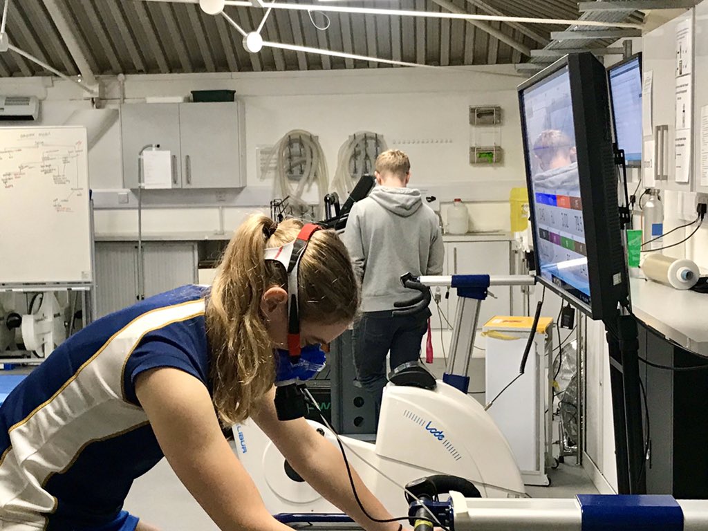 @teddiesoxford Sports Scientists pushing themselves to the VO2 max! An afternoon of testing &amp; analysis, brilliant to put <a href="/TeddiesIB/">Teddies IB Diploma</a> theory into practice. Thank you so much <a href="/OBUSportCourses/">OBU Sport & Coaching Sciences</a> <a href="/kitcutter9/">Kit Cutter</a> for having us 🙏🏽