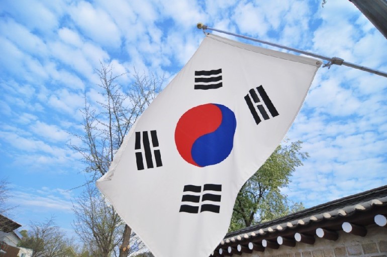 이번 황대표의 단식을 보며 그동안 행해졌던 좌파들의 구라단식 이벤트의 민낯이 만천하에 들어나게 되었다.

정치적 셈법을 떠나 진정으로 나라를 걱정하고 지켜내겠다는 결의에 엄숙한 존경을 표한다.

쓰러져가는 대한민국에 희망을 가져본다.