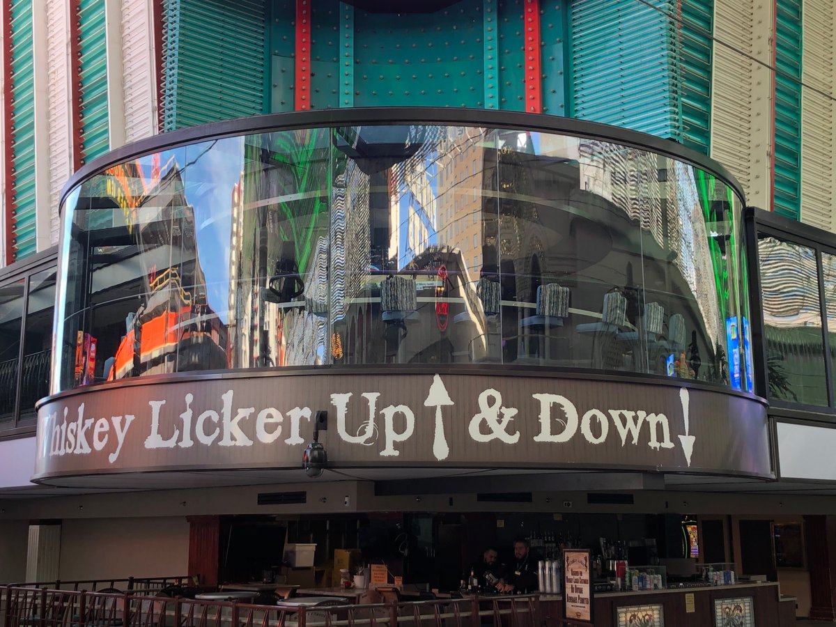 Bent laminated glass installed at the Binion's Horseshoe remodel, 9/16 clear with 060 SGP clear interlayer, installed by Academy Glass! #bentglass #laminatedglass #bentlaminated #lasvegas #binionshorseshoe