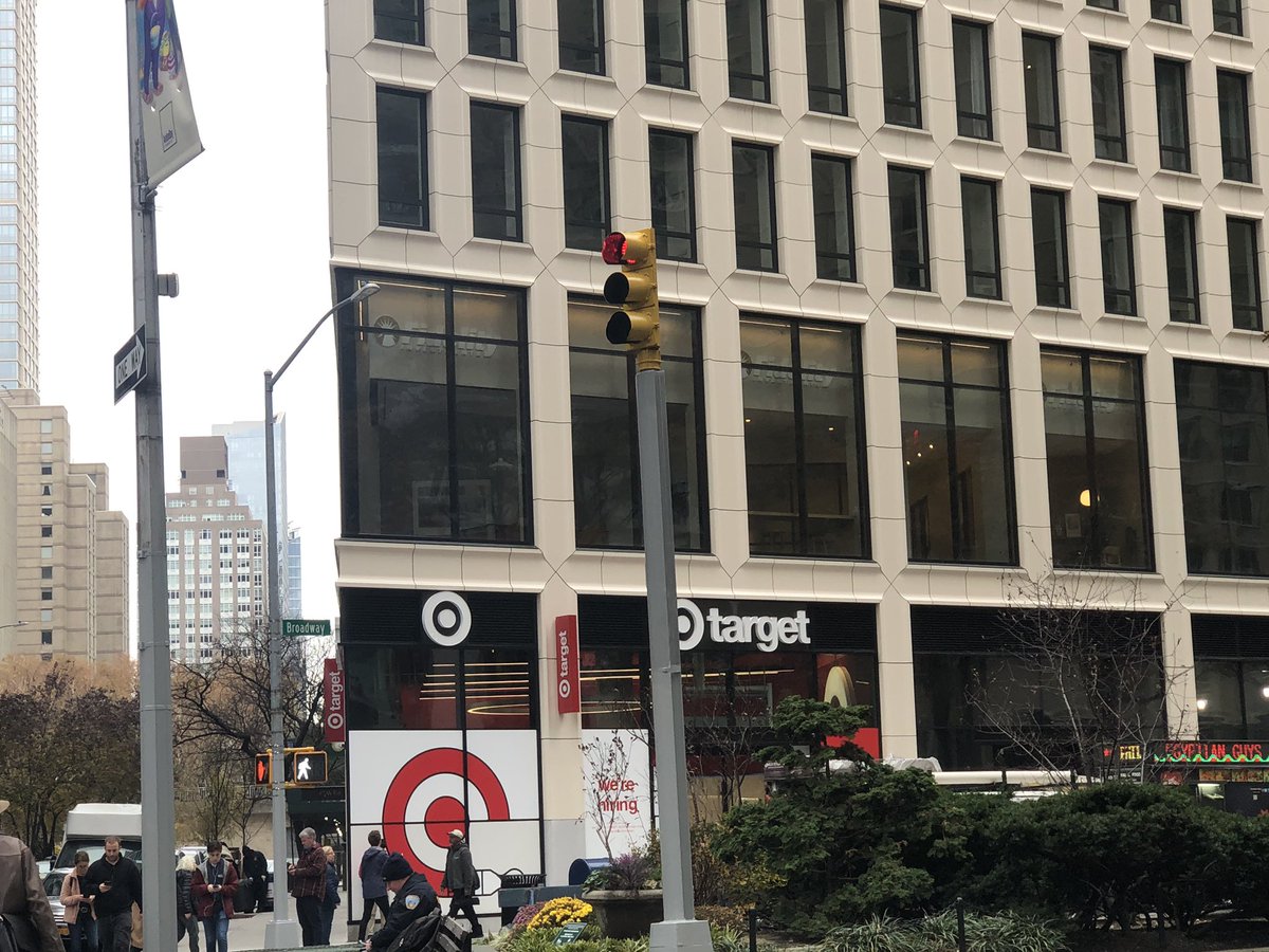 linzoux11's tweet photo. @Target I spy with my little eye!! 👁 https://t.co/Y7rK9CEbC5