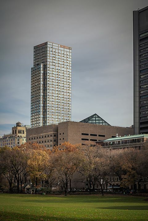 MaelPhoto's tweet photo. Un petit bout d'Upper East Side vu depuis Central Park.

 #NYC #NewYork #Manhattan #picoftheday #photography #PhotoOfTheDay #PhotographyDaily #CentralPark #Fall https://t.co/83ma3wddgx