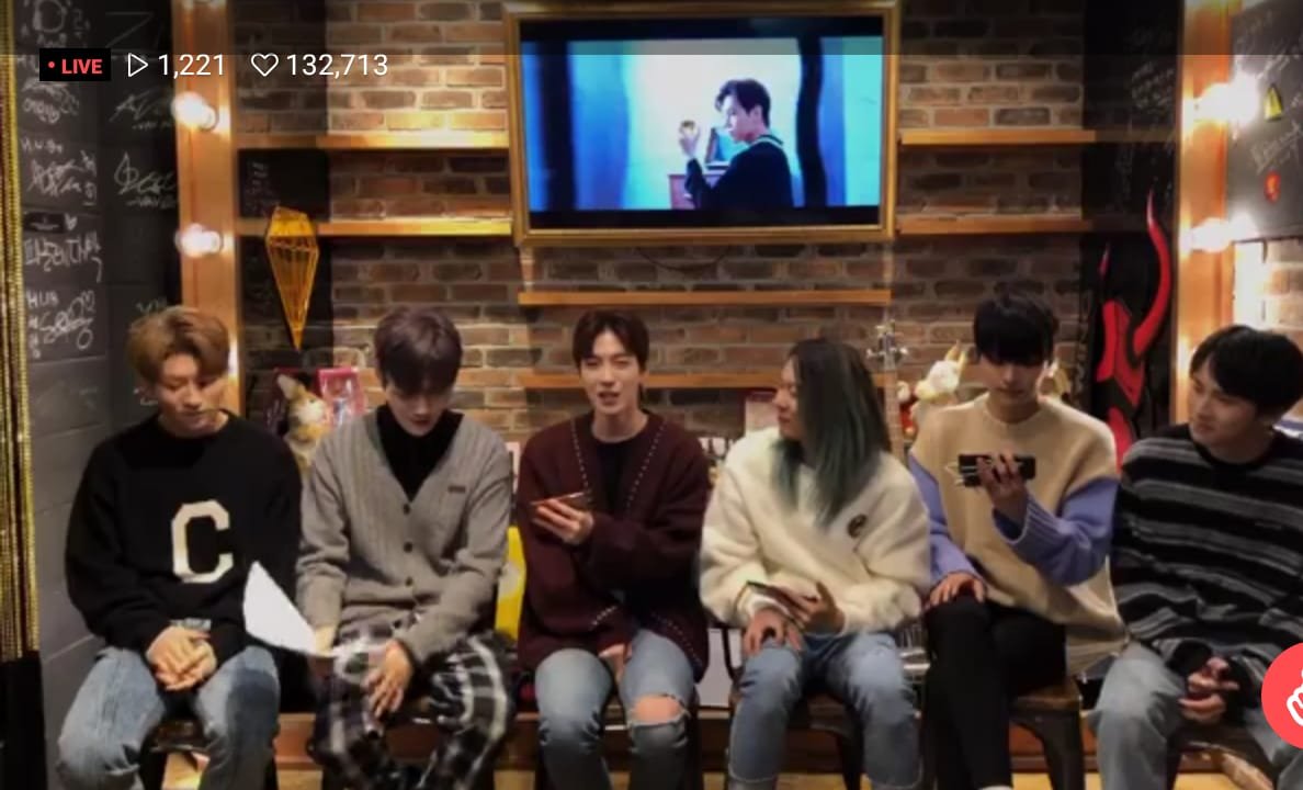 LimitlessIndia's tweet photo. 📹We were so excited to watch VLive today also very eager to see their MV  📹
Dont forget to watch at 6pm KST (2.30 IST)
@official_LMTLS #LIMITLESS #IndianLimits #INDOLIMITLESS https://t.co/7RL865SE2V
