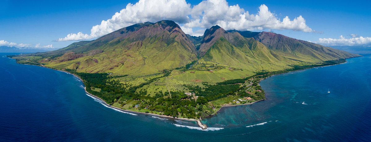Introducing Hawaii: Ocean &amp; Islands Adventure. Experience a snorkeling expedition with the Pacific Whale Foundation, protect endangered sea turtles, enjoy a farm-to-table dinner with a local family, and relax on the world'sbeautiful beaches. Click here!🌺 bit.ly/2ru5lXO