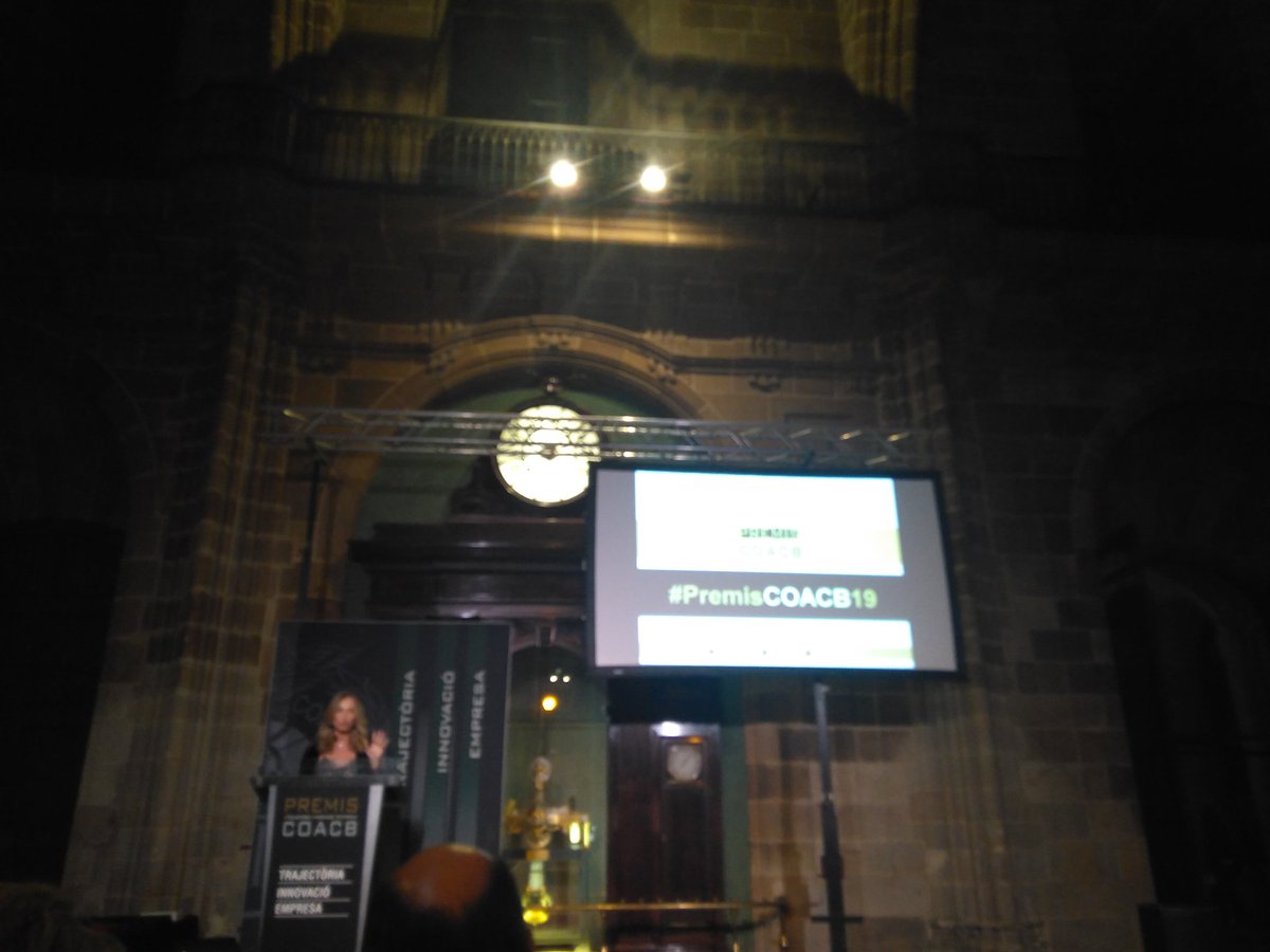 AgentsComLleida's tweet photo. Ara mateix assistim als #premisCOACB19 en un marc fantàstic. Premis a la trajectòria, la innovació i la empresa https://t.co/X7BuOlZDjH