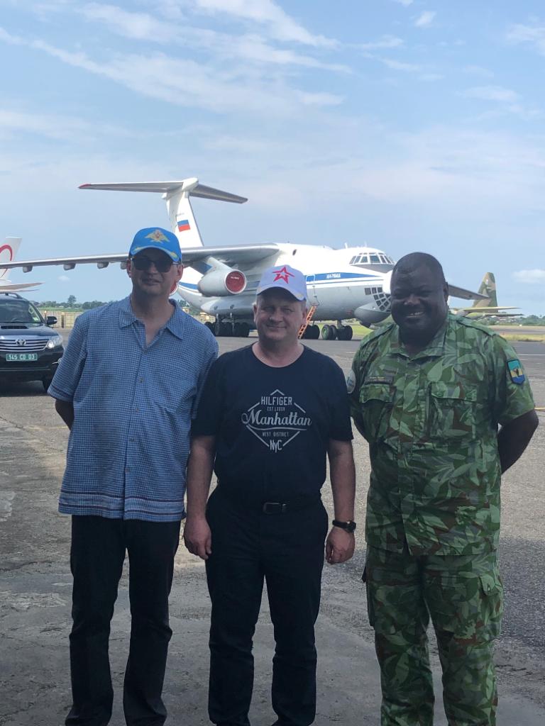 La délégation Russe et le SE ANPN juste avant le départ pour la visite de la RPWW ce jour