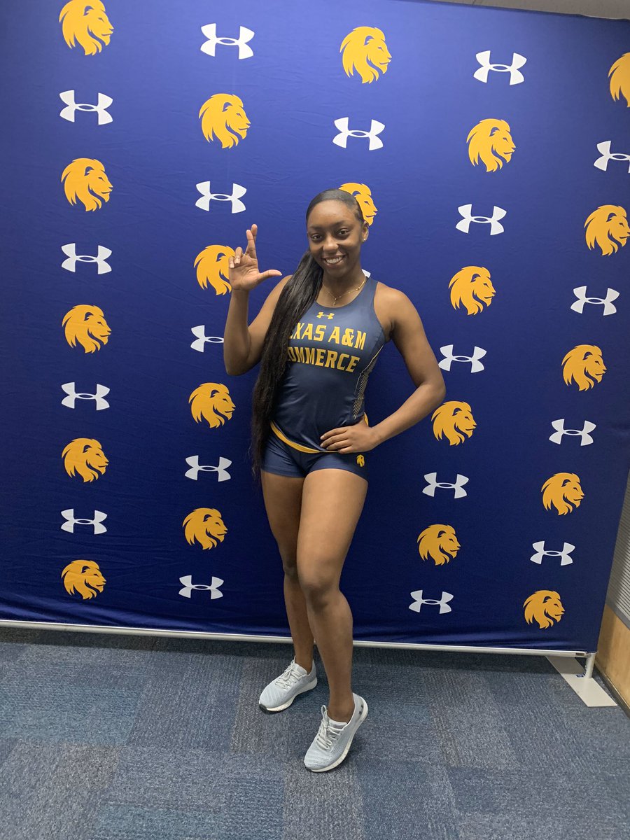 onlydarnee's tweet image. Glad To Say I Am Committed to Texas A&amp;amp;M University-Commerce 💛💙💛💙