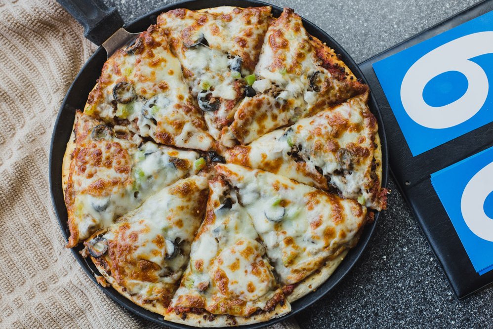 No one wants to cook the day before Thanksgiving, right? Wrong...Mama's Pizza does!! Come and see us today because we will be closed tomorrow, spending the day with loved ones.