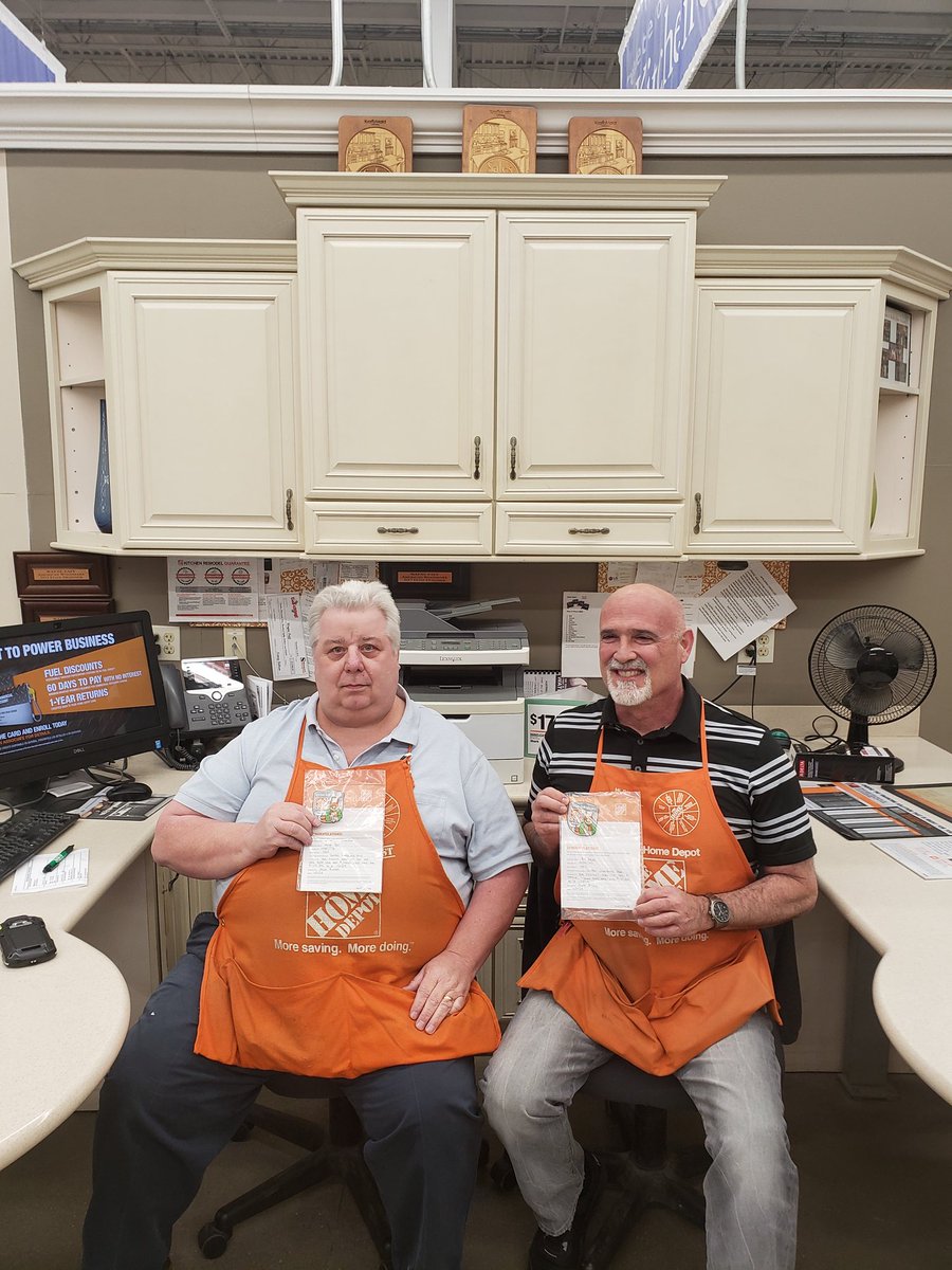 Congratulations to Wayne, Bob, and <a href="/deb6467/">Dianne Biehl</a>  The Million Dollar Club!!! 💰💰💰 Thank you for everything you you do. <a href="/LeslieR53821195/">Leslie Black</a> @StegnerBrett <a href="/JimLamar1/">Jim Lamar</a> <a href="/Paul_Haitsch/">Paul Haitsch</a> <a href="/Thd3863/">THD 3863 Harrison</a>