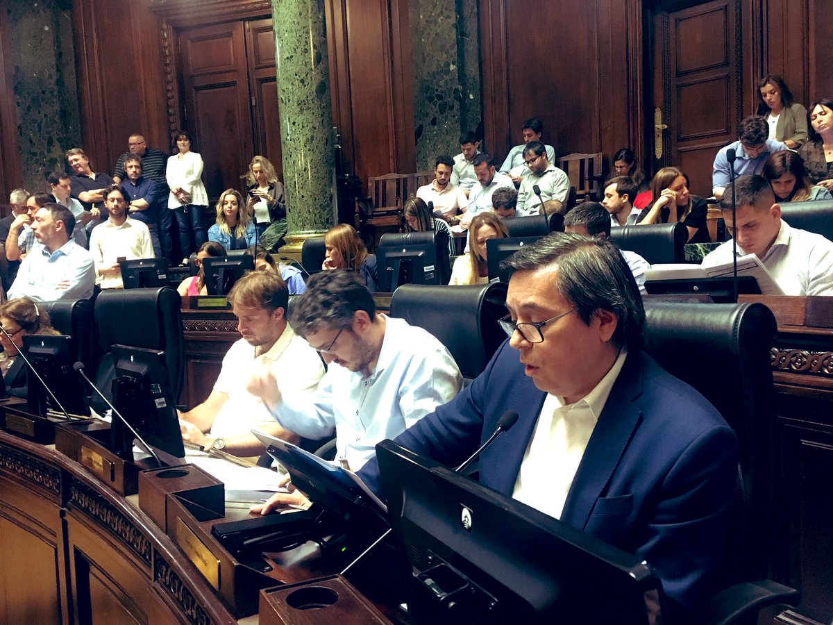 #Ahora El Diputado <a href="/danielpresti/">Daniel Presti</a> en Reunión de Labor Parlamentaria preparando un nuevo #JuevesDeSesión <a href="/LegisCABA/">Legislatura CABA</a>