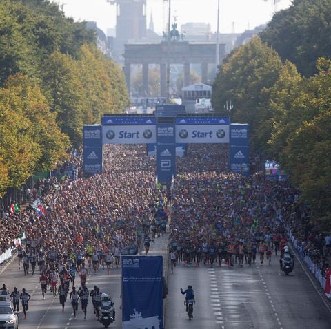 So shocked that both myself and hubby got a ballot place for @berlinmarathonE next year! Let the training commence (after we’ve celebrated!) 🥂. I’ll have to start running to work @bhamcathedral 🏃🏻‍♂️🏃‍♀️#getlacedup #berlinmarathon #bmwberlinmarathon
