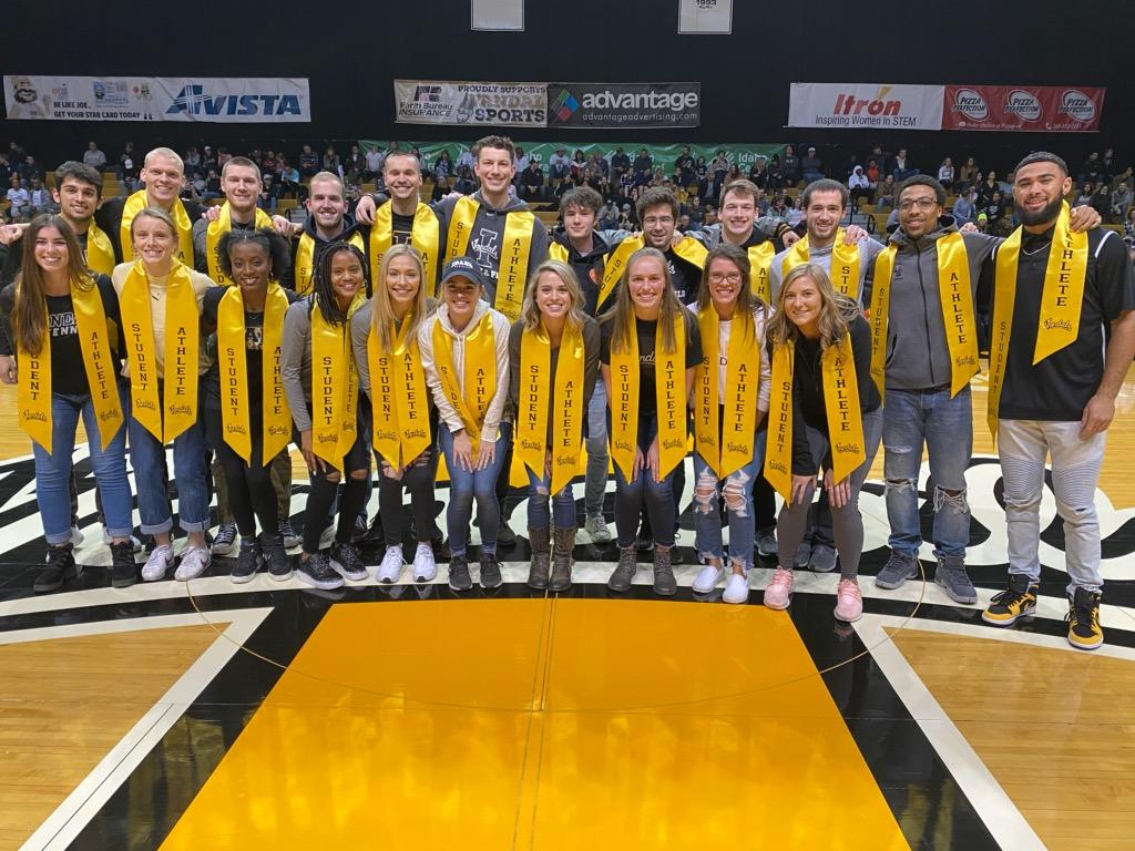 Idaho_Vandals's tweet photo. Congratulations to our graduates!  #STUDENTathletes 

#GoVandals #VandalFamily https://t.co/BnToGFj3pS