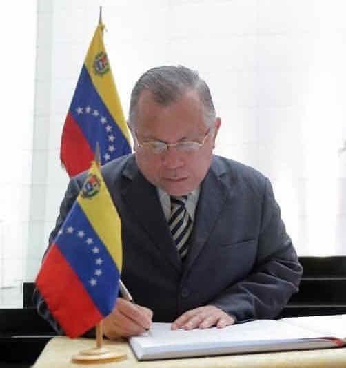 adanacci's tweet image. Pasará mucho tiempo, para aceptar tu partida. Sempre sarai nei miei pensieri, ti voglio bene Tio lucho. Descansa en paz. R.I.P.