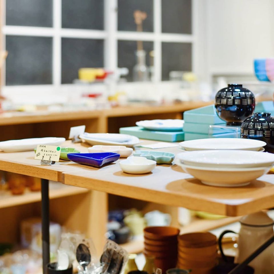 corens_kochi's tweet image. 【・コレンステナント募集・】
コレンス1階 15号室 テナントさん募集しています。
スペースはL字型で、広さは33.11平米です。
棚、テーブルなど什器のご利用は要相談です！

ご興味があるかたは、お気軽にお問い合わせください☺️
#テナント募集中 #物件探し #店舗 #高知 #菜園場商店街 #コレンス