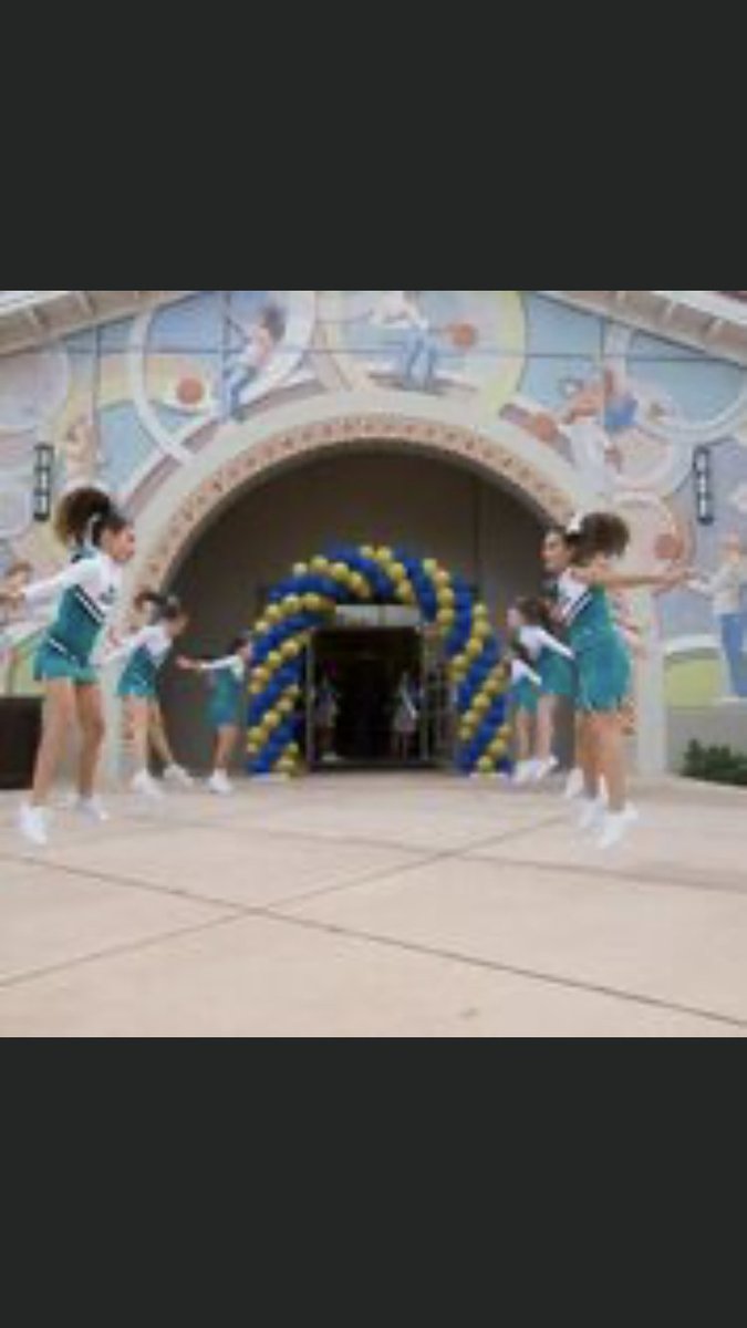 DDCESDOLPHINS's tweet photo. Interested in experiencing the magic at Downtown Doral Charter Elementary?  Call 305-569-2223 and register for a tour.  Don't miss out! Call soon! Spaces are filling up. 🐬🐬🐬🐬 https://t.co/PPb1Syro8E