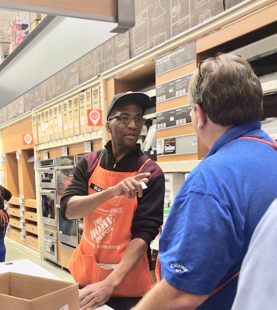 These guys are excited about our plumbing services and are ready to share with their customers!
#3626 @florobinson17 <a href="/khughes1133/">Kristin Hughes</a> @danmallonhd  @chrisdonovanthd <a href="/SDasProgressive/">Subal_Das</a> <a href="/gloria_terri/">Terri Gloria</a> <a href="/JimSimmonsHD/">Jim Simmons</a> <a href="/DougBishop44/">Doug Bishop</a>