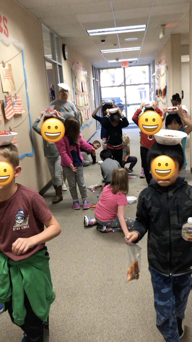 StacyTea_APE's tweet photo. Mo Willems Nest Race!!!  1st Grade Sailor Fest Party Rocks!!!  @APE_Sailors https://t.co/JamV82MoZN