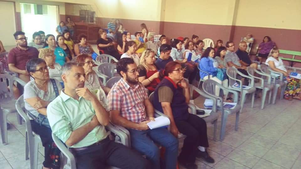 munisanjoaquin's tweet photo. Hoy, en JJVV Germán Riesco, continuamos con los encuentros barriales sobre temas constitucionales y la Consulta Ciudadana del 15 de diciembre. Mañana nos reunimos a las 17:00 en Colegio Su Santidad Juan XXIII, La Legua; para seguir con estas capacitaciones.
Los esperamos!!! https://t.co/VKT1yHBX7i