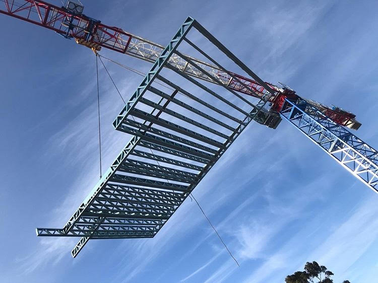 TheSteelNetwork's tweet photo. Have you ever looked up and seen such a beautiful sight? What an incredible picture of a light steel framed prefabricated module being craned into position! This picture speaks a thousand words on why we #lovesteel
Amazing job @dynamicsteelframe
#projectWednesday #LSF #CFS https://t.co/rLbHqeBVZ4