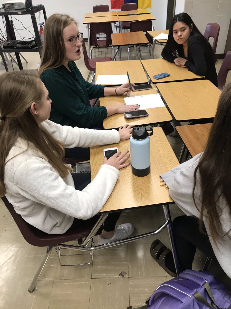 BallardYClub's tweet photo. It’s KYA eve!  We’ve been extremely lucky, the past few months, to have our experienced members mentor our freshmen and pass on their knowledge and experiences. https://t.co/8XhxPkDV00