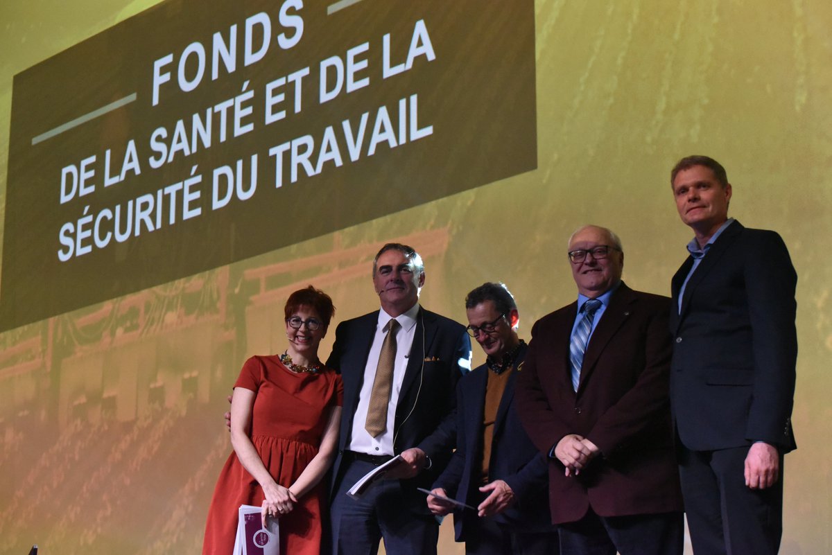 upaqc's tweet photo. #congresupa Le Fonds SST de l’UPA a pu octroyer 15 nouvelles bourses. Elles serviront à financer des initiatives collectives et porteuses en prévention. Félicitations à @FUPAM à la Fédération de l'UPA de la Chaudière-Appalaches! Merci à @DesjardinsCoop
et FERME! https://t.co/aXcUchc4vd