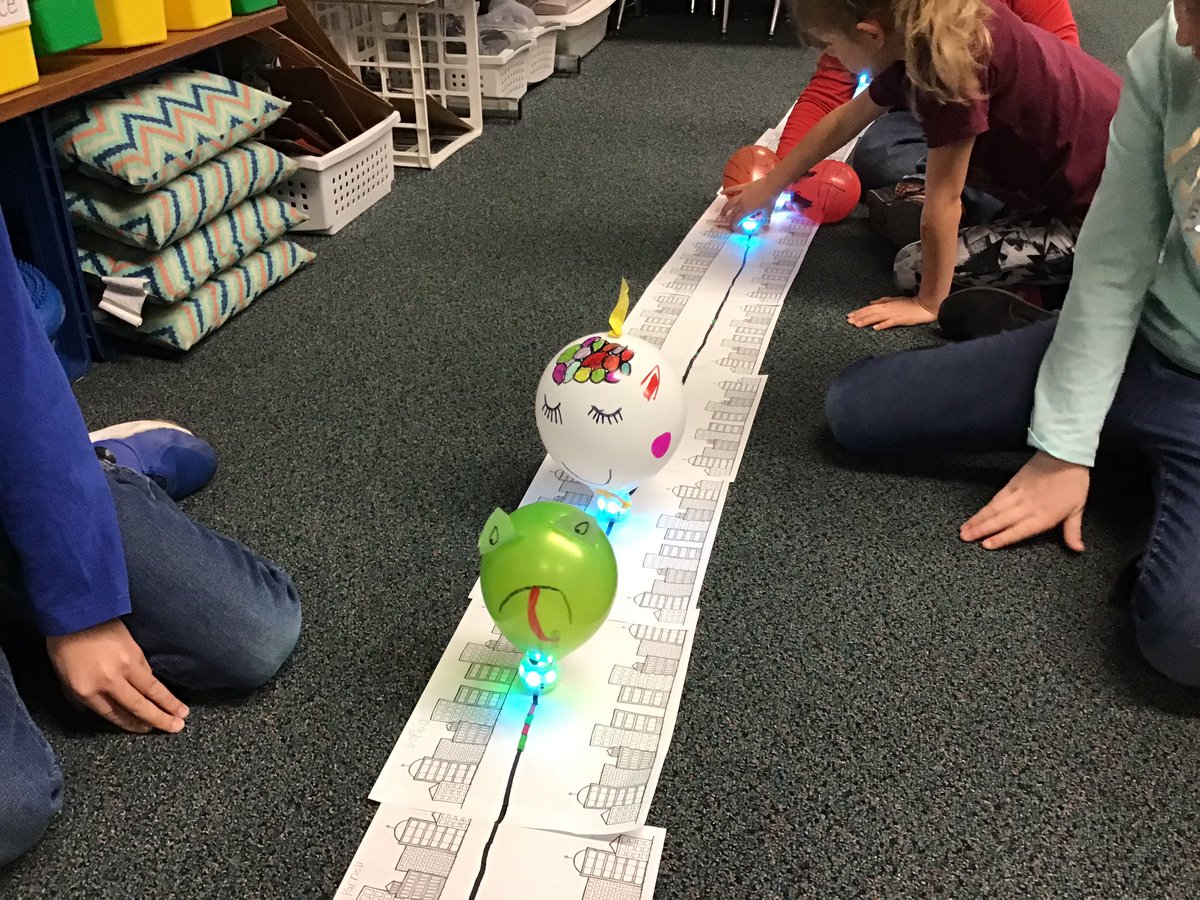 MelanieHosler's tweet photo. Loved seeing the creative process in our first grade balloon parade! Color coding, the scientific method, and lots of enthusiasm!  #Ozobot #CSinPA https://t.co/bE59uO1hKK