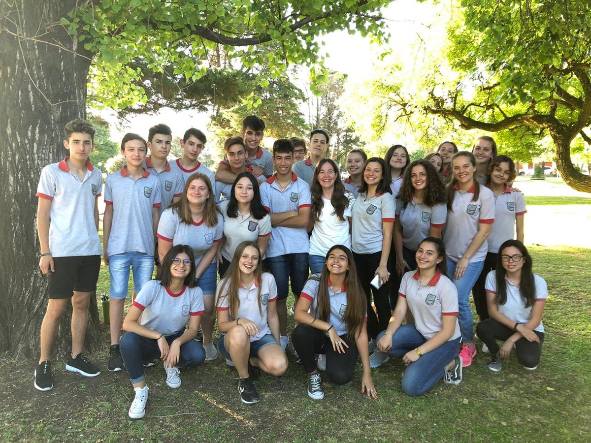 paulinelabails's tweet photo. no puedo tener mejor curso, gracias cuarto B por eso fragmento de anõ con ustedes 
nos vemos en quinto :)) https://t.co/gjwLY0iW6J