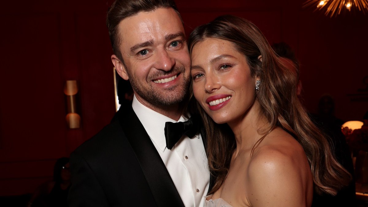 POPISREAL1's tweet photo. Justin Timberlake: Your Explaining Mostly Sucks https://t.co/zh1kBuvomp #JustinTimberlake #AlishaWainwright #JessicaBiel #Vancouver #yvr #Laineygossip #tmz #cbc #nothinghappened #somethinghappened #justnotthat #ididnothavesexualrelationswiththatwoman https://t.co/LJCgbsvDYE