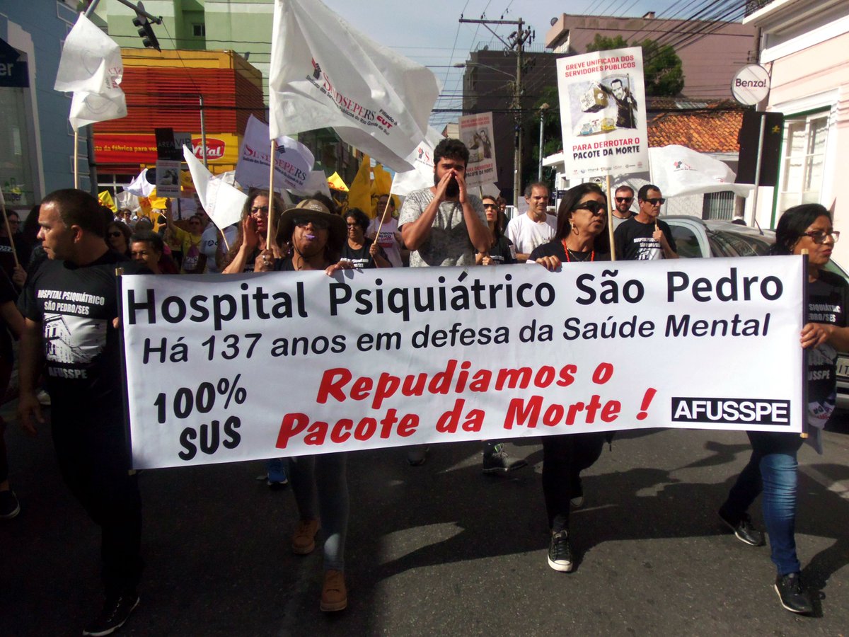 HenriqueKonig's tweet photo. #GreveRS #PelaEducaçãoPública #SeÉGraveÉGreve
@CPERSoficial https://t.co/f262IQgBk4