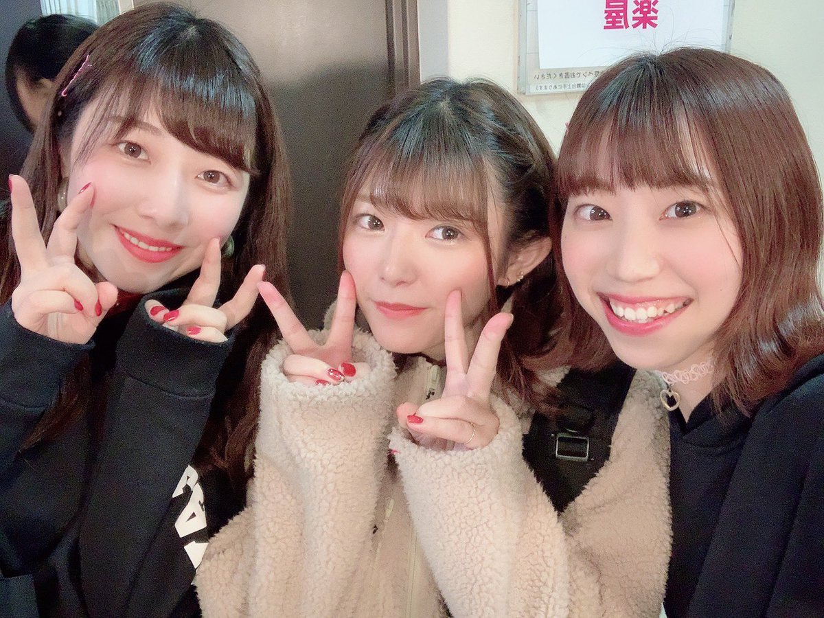 遅くなりましたが…

改めて..沢山沢山ほんとにほんとに
ありがとうございました！！

なかなか今後は皆に会える機会が
無くなってしまうかと思いますが
これからも宜しくお願いします🖤

ぽんざえもん