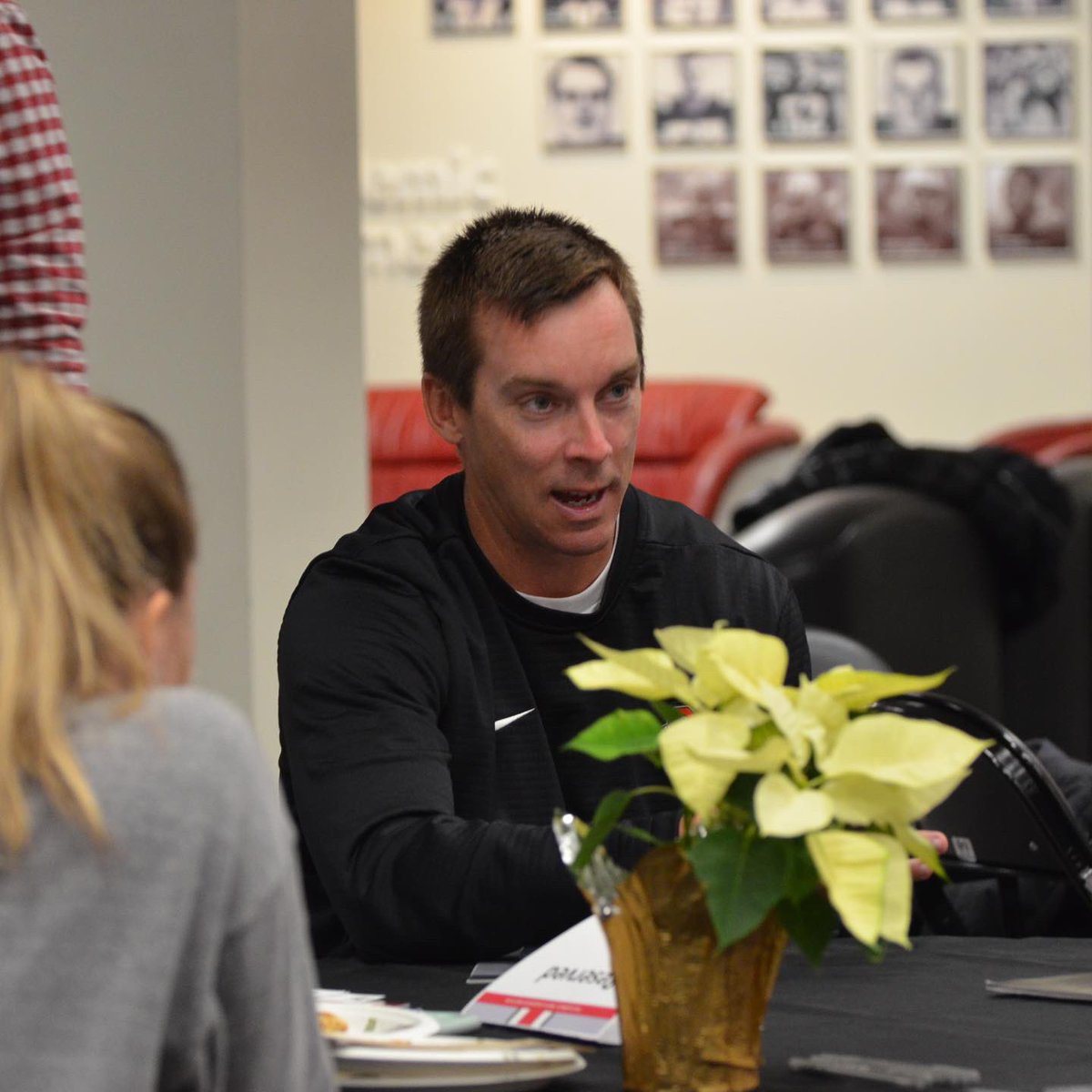 OhioStateFH's tweet photo. Some field hockey Buckeyes took advantage of the Lead Like A Buckeye program hosted by @CoachUrbanMeyer 

Tonight was the final meeting of the four-part series, and head coach Jarred Martin visited to discuss leadership with student-athletes from all 36 sports! 🏑🙌

 #GoBucks https://t.co/1hElq26vSP