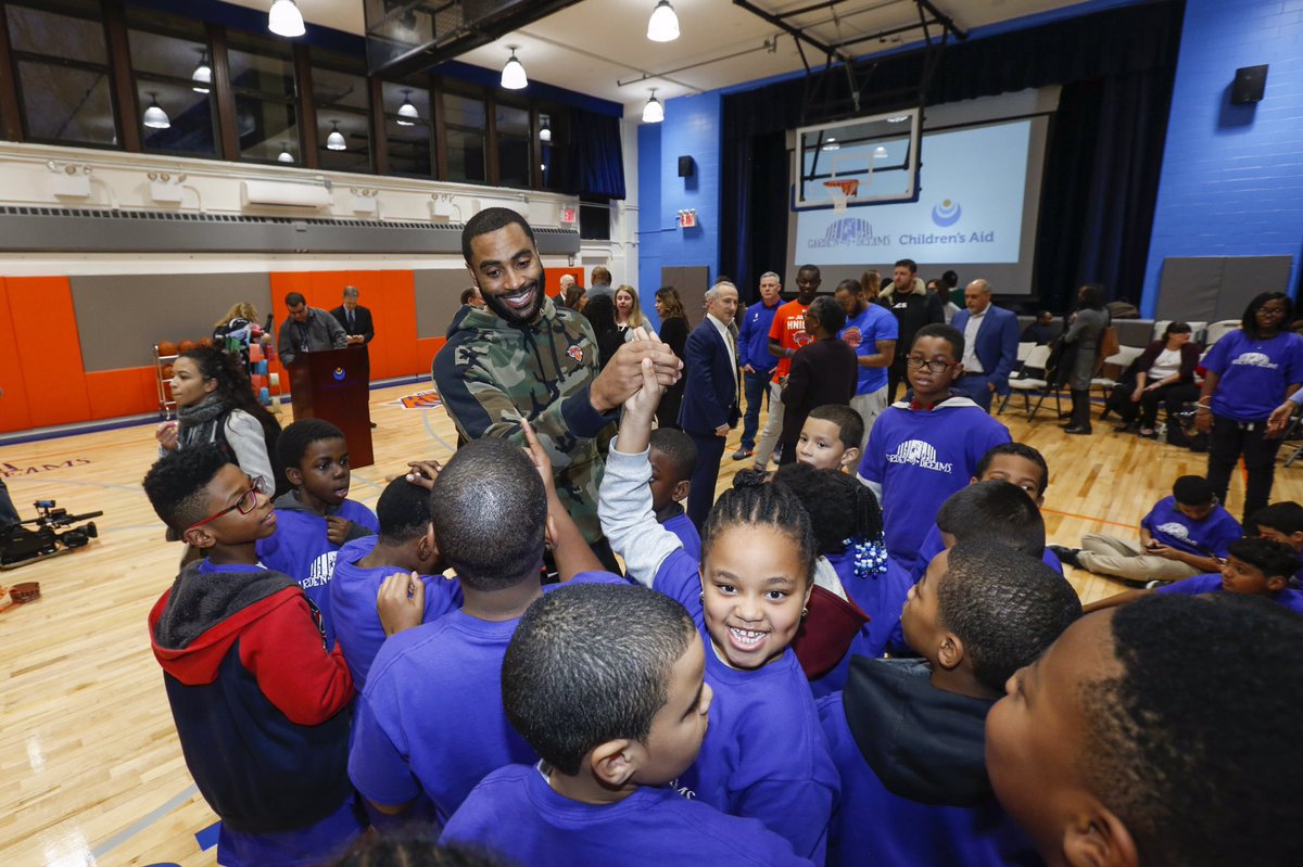 gardenofdreams's tweet photo. #GardenofDreams #GivingProgram unveiled renovated gym &amp; lobby at @ChildrensAidNYC Frederick Douglass Center made possible by $1 million grant from the Foundation 💫Today’s ribbon cutting celebration included @juniorknicks 🏀 clinic w/ @nyknicks @WayneEllington &amp; @StarksTheDunk ! https://t.co/RLwDpyi90A