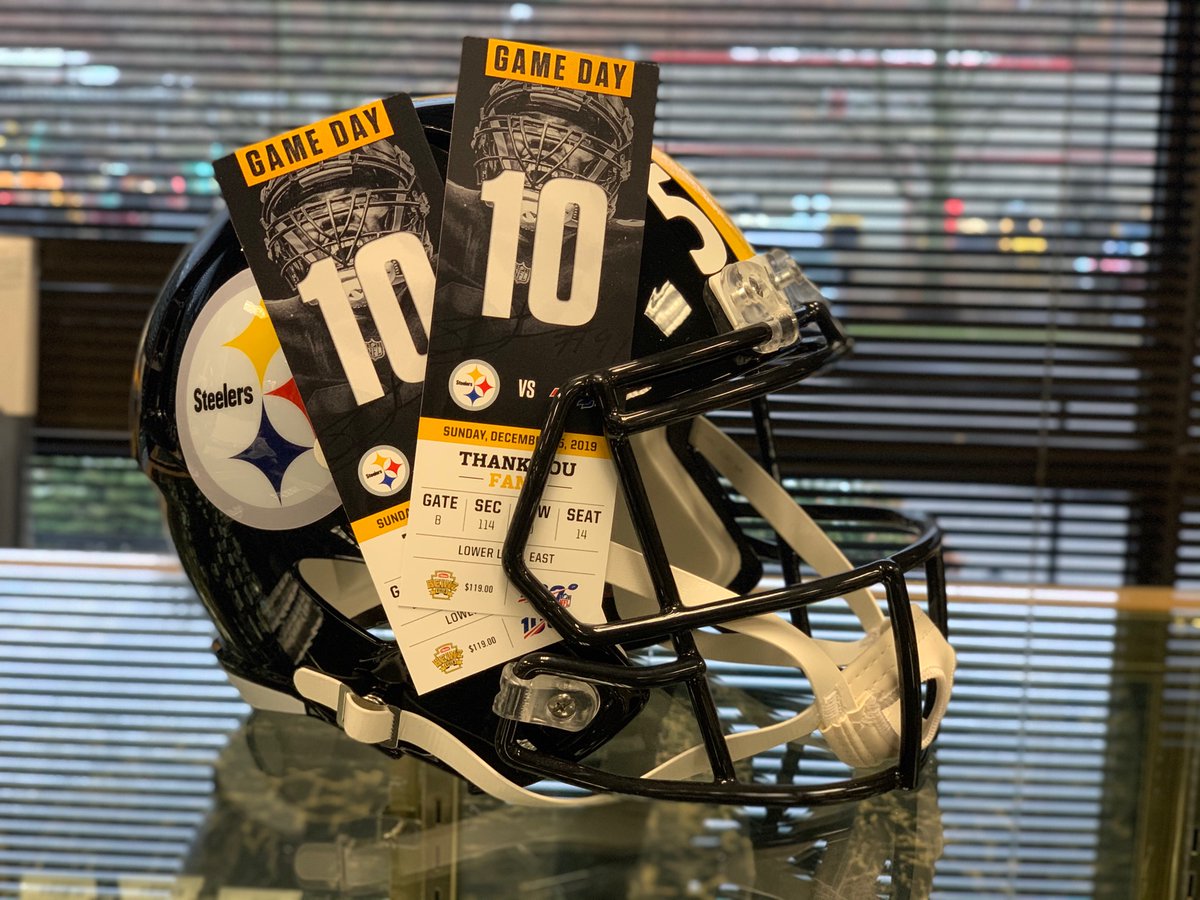 We're giving away two tickets to the #Steelers / Bills SNF game with our friends <a href="/TotalSportsEnt/">Total Sports Enterprises</a>

To win you must 

Follow us, and <a href="/TotalSportsEnt/">Total Sports Enterprises</a> 
RETWEET this post

And

Follow this link to enter 👇

totalsportsent.pgtb.me/3XLKXq

Winner announced on Friday